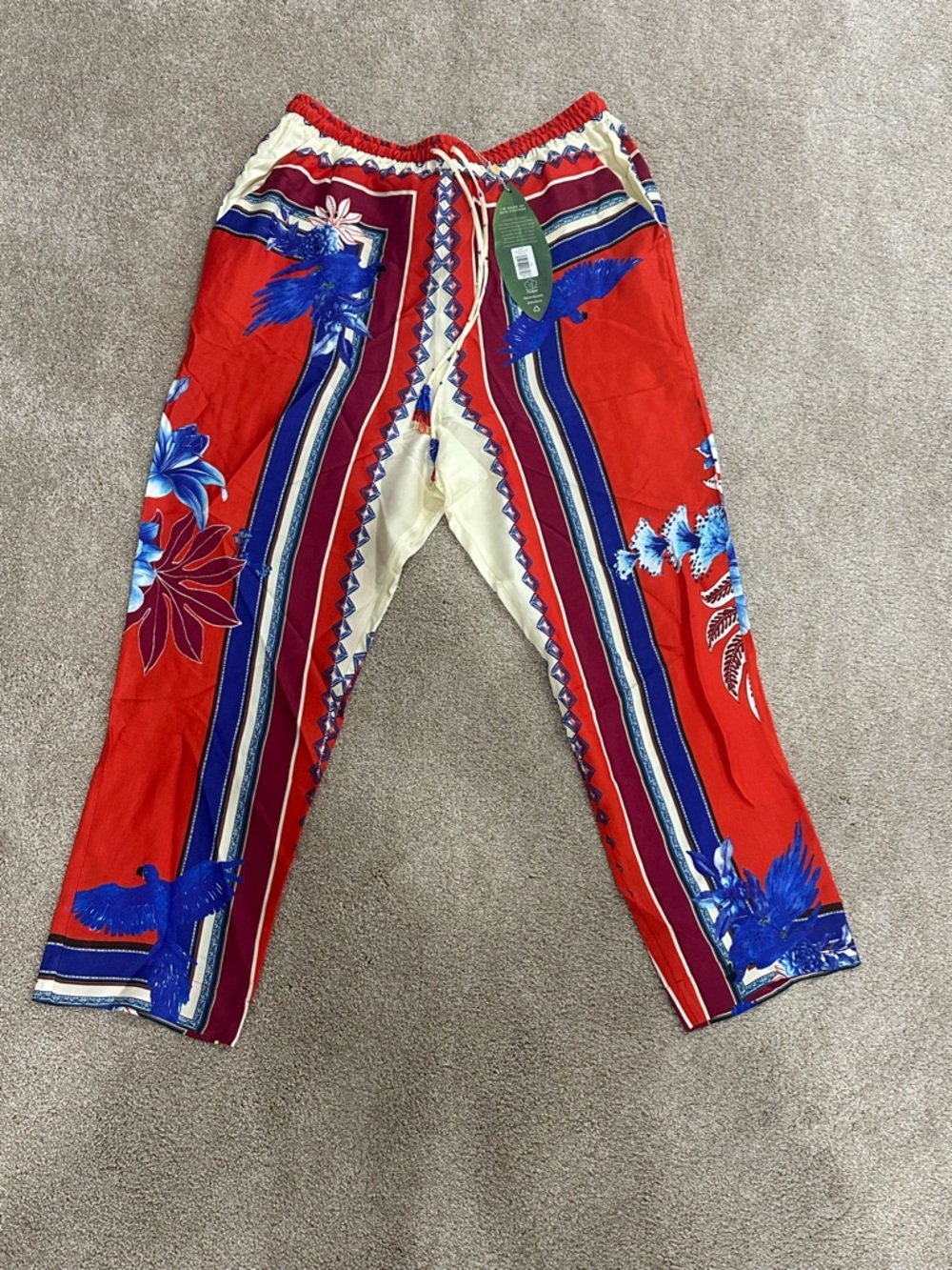 FARM Rio Red Striped Floral & Macaw Cropped Pants - Picture 5 of 6